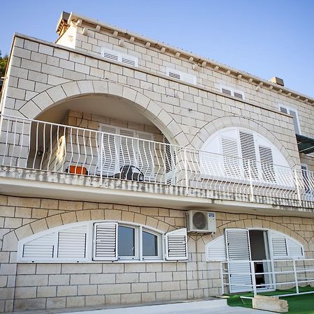 Apartment Dove With Sea View And Free Parking Дубровник Экстерьер фото